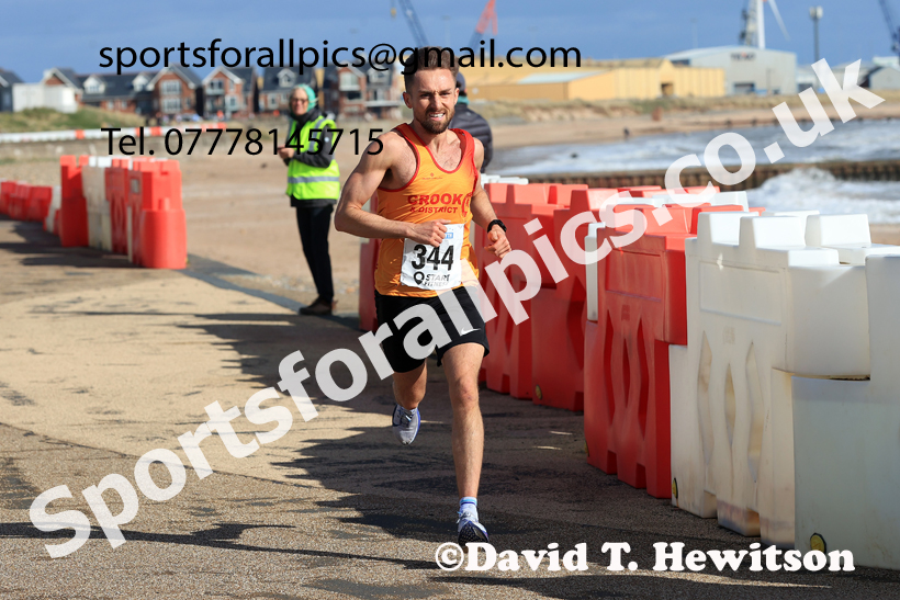 The 2026 Blyth 10k Road Race. Photo: David T. Hewitson/Sports for All Pics